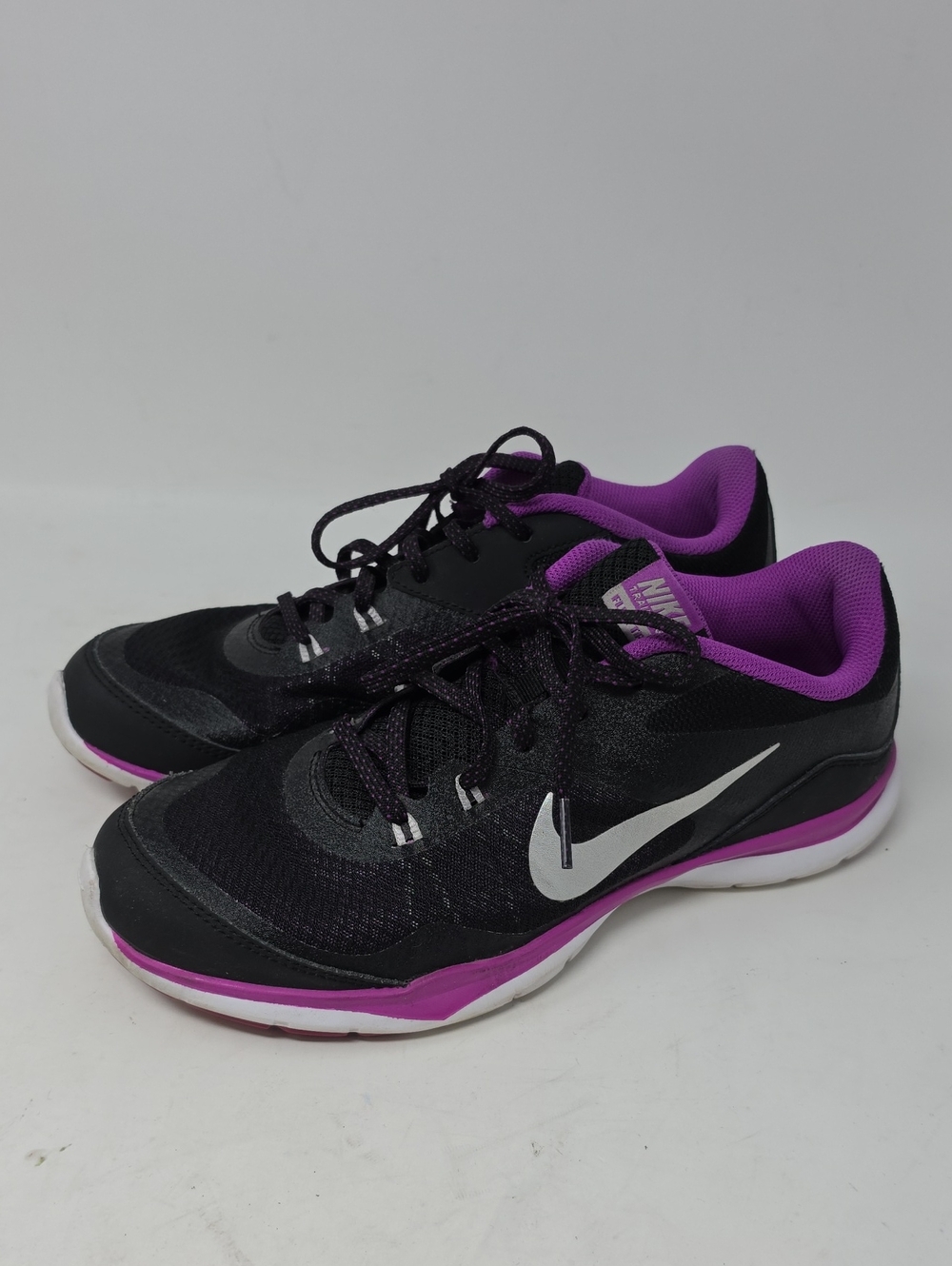 Nike Women’s Black & Purple Athletic Training Shoes Size 9